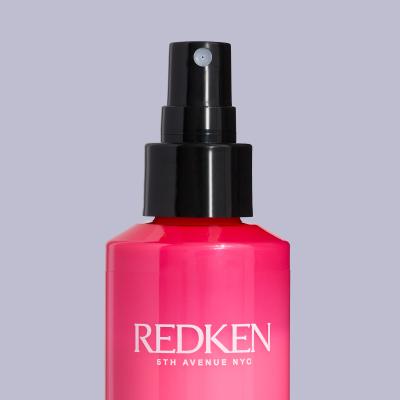 Redken Iron Shape Thermal Spray Stylizacja włosów na gorąco dla kobiet 250 ml